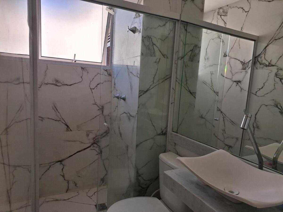 Apartamento Apto Completo Com Estacionamento E Ar-condicionado No Rio *