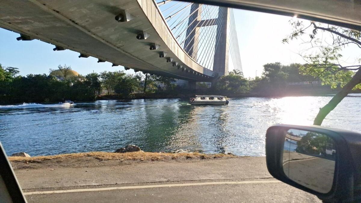 Apto Completo Com Estacionamento E Ar-condicionado No Rio * Rio de Janeiro