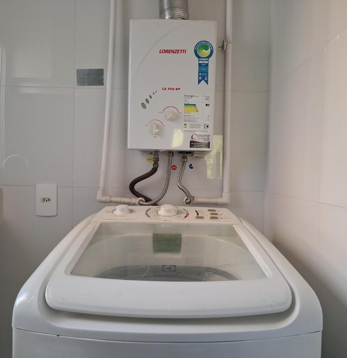 Apto Completo Com Estacionamento E Ar-condicionado No Rio Apartamento *